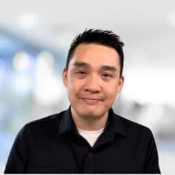 Headshot of James Chen